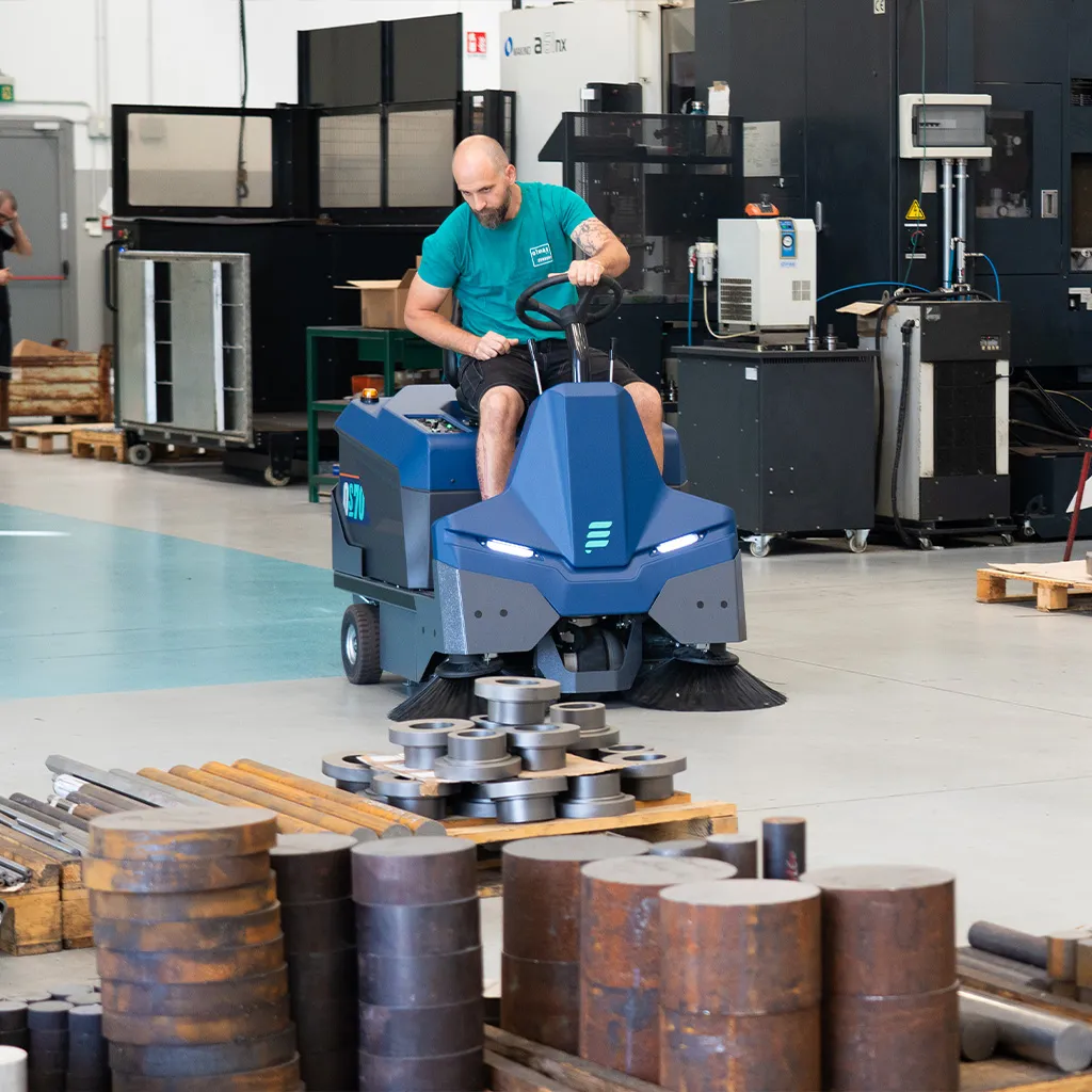 Reparti produttivi con pavimenti sempre puliti con le spazzatrici E-Ones
