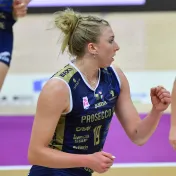 SE-Ones sponsor dell'eccellenza sportiva - Sarah Fahr Campionessa di pallavolo